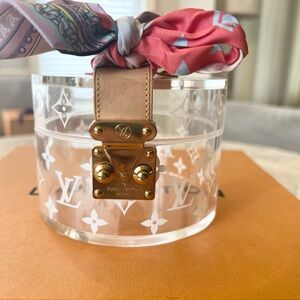 Authentic Louis Vuitton Clear Monogram Acrylic Vanity with Free Pink Scarf